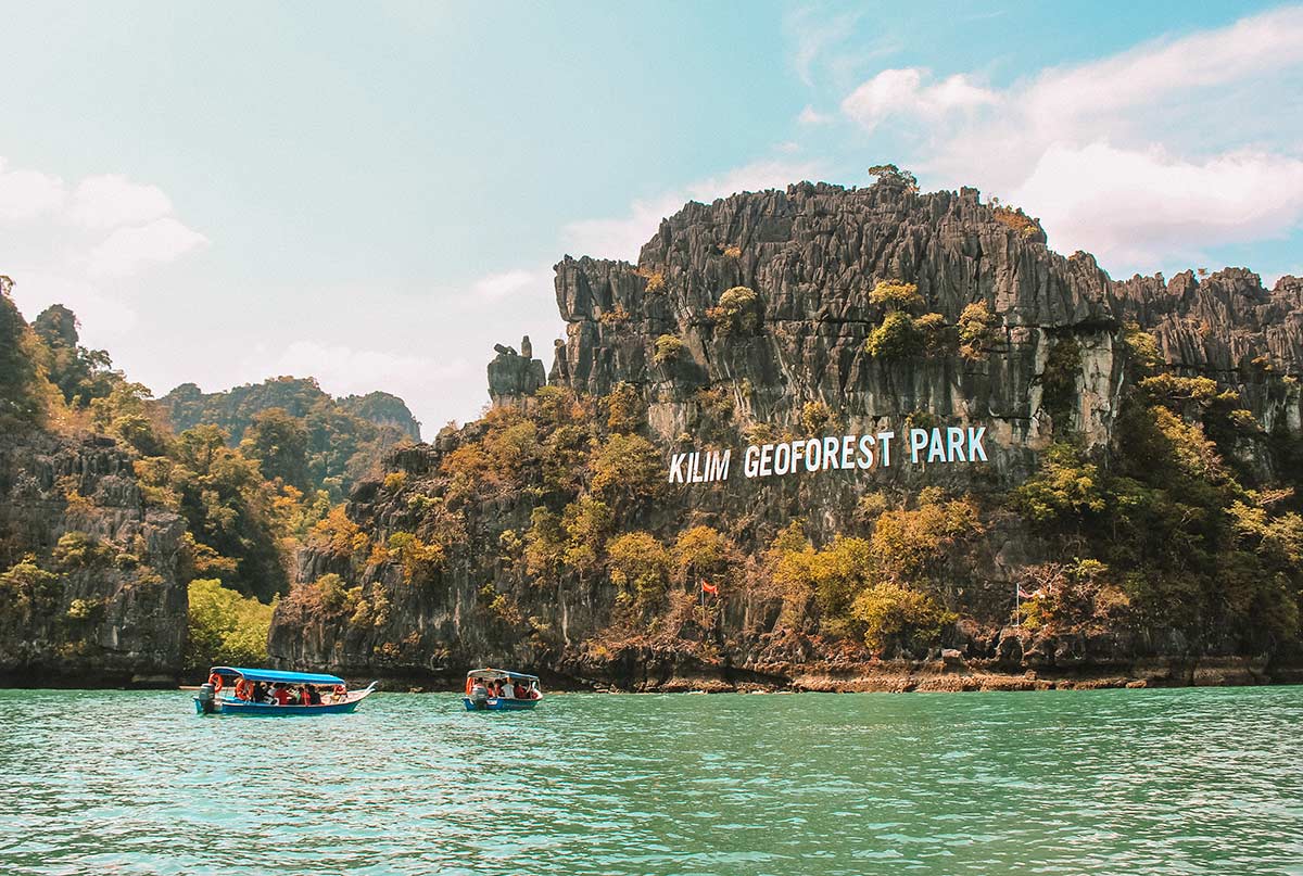 Jelajahi Hutan Mangrove Langkawi: Tur Ekosistem Pesisir yang Menawan